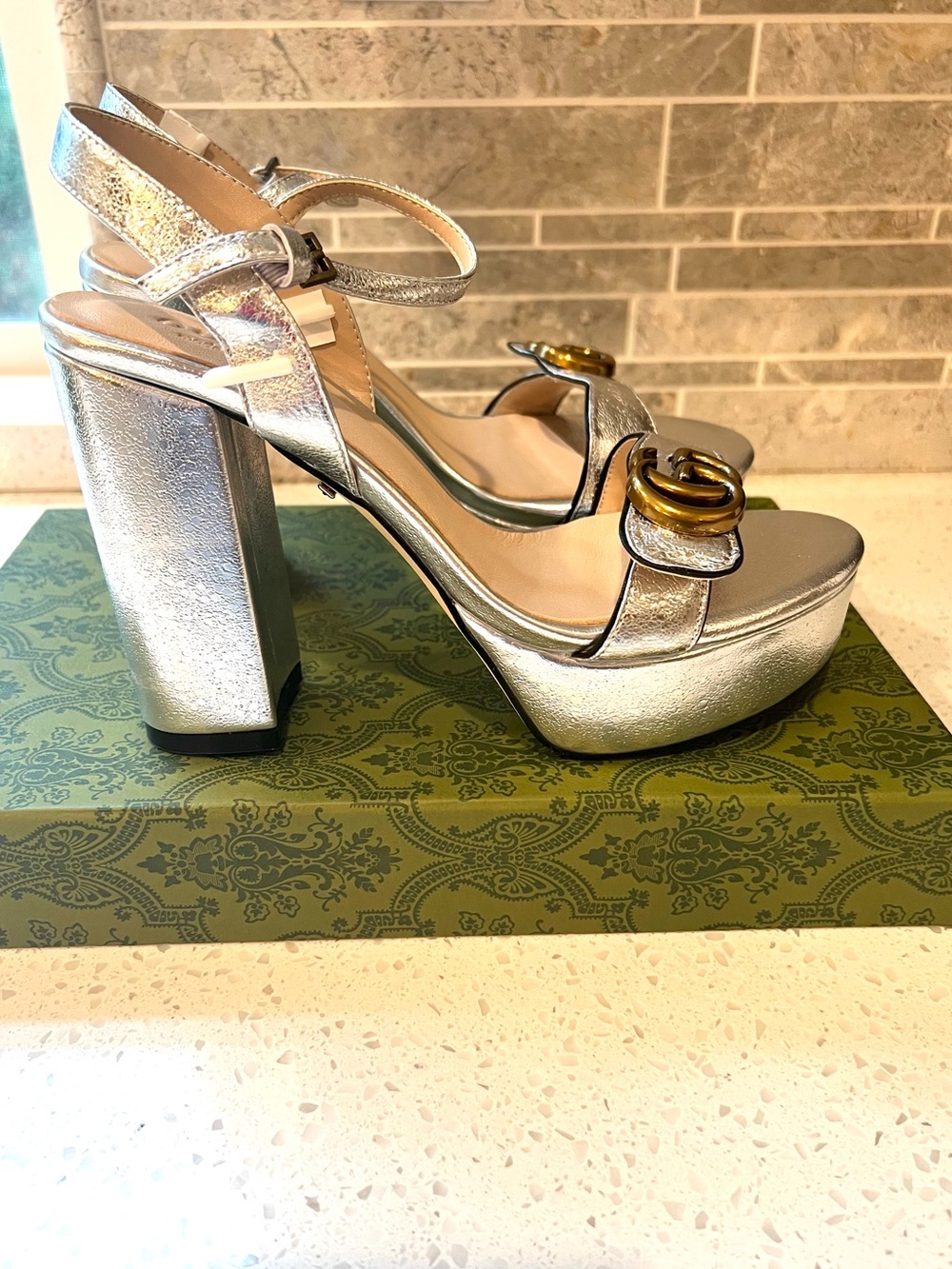 Silver platform heel sandals - Picture 3 of 9